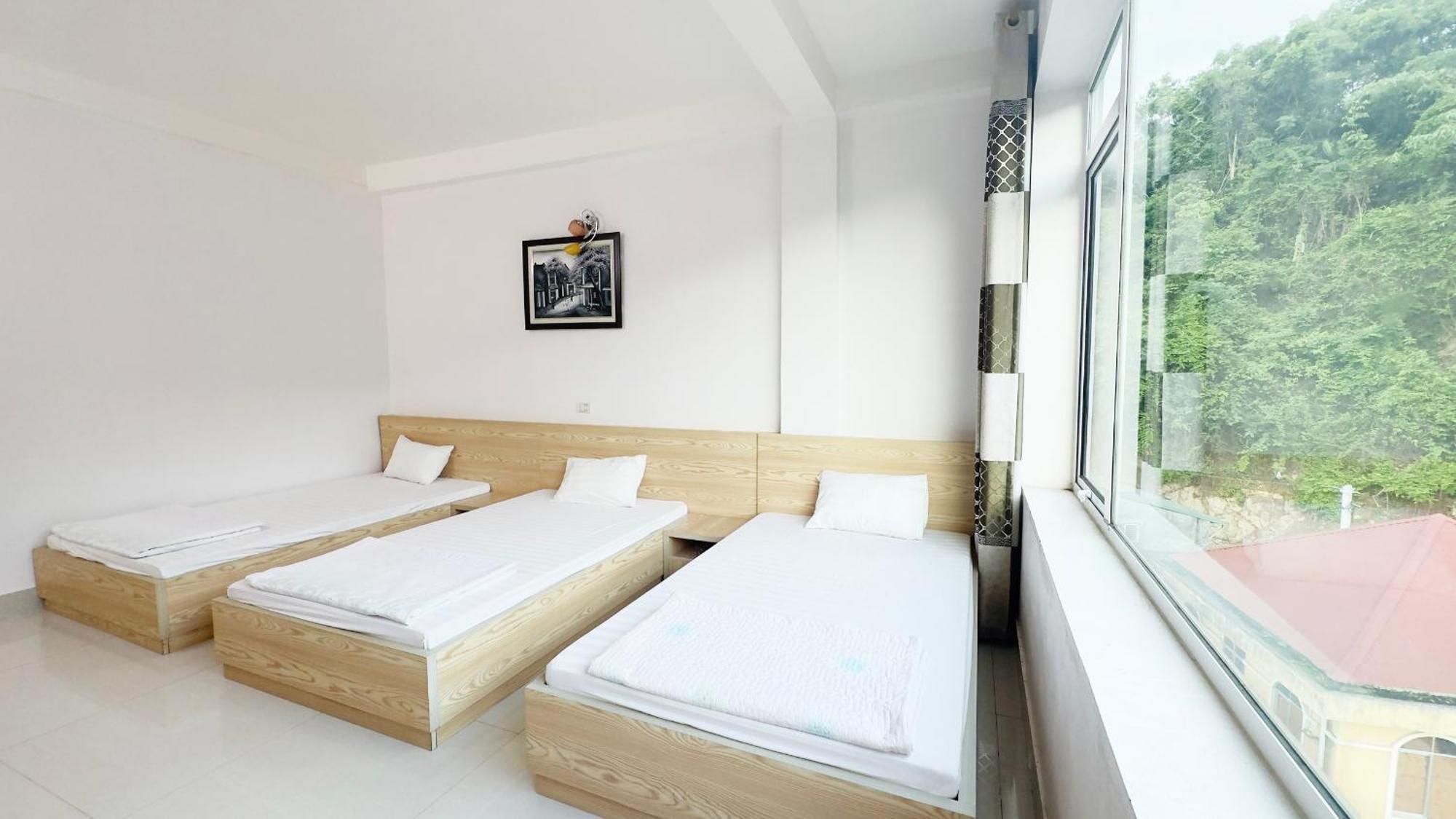 Quy Anh Hotel Bao Lac Town Exterior photo