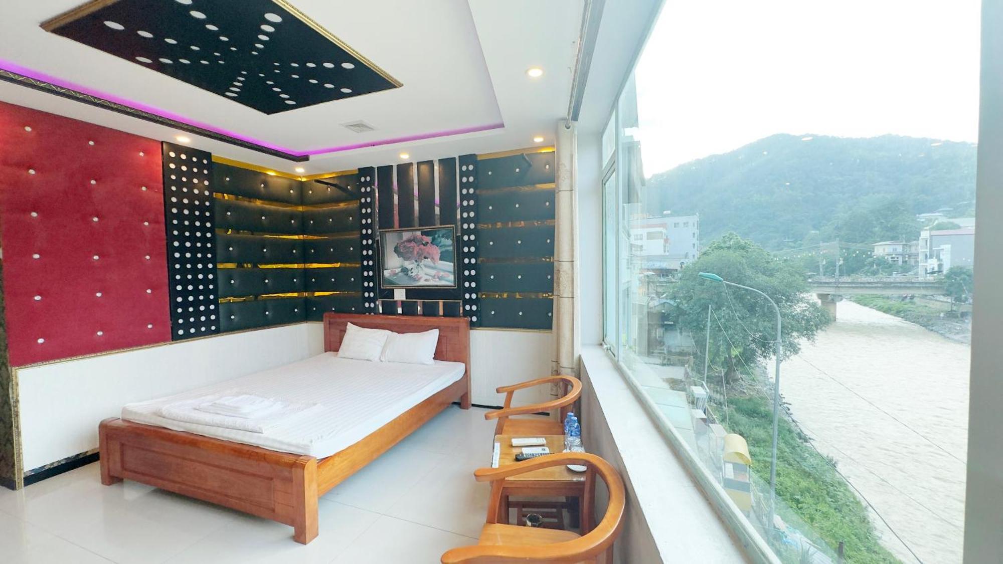 Quy Anh Hotel Bao Lac Town Exterior photo