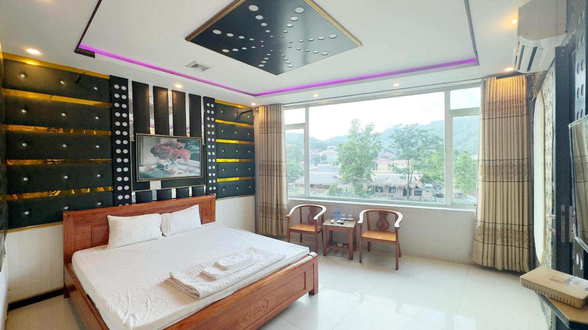 Quy Anh Hotel Bao Lac Town Exterior photo